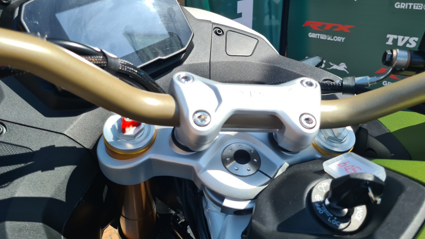 tvs-rtx-300-orizz-10