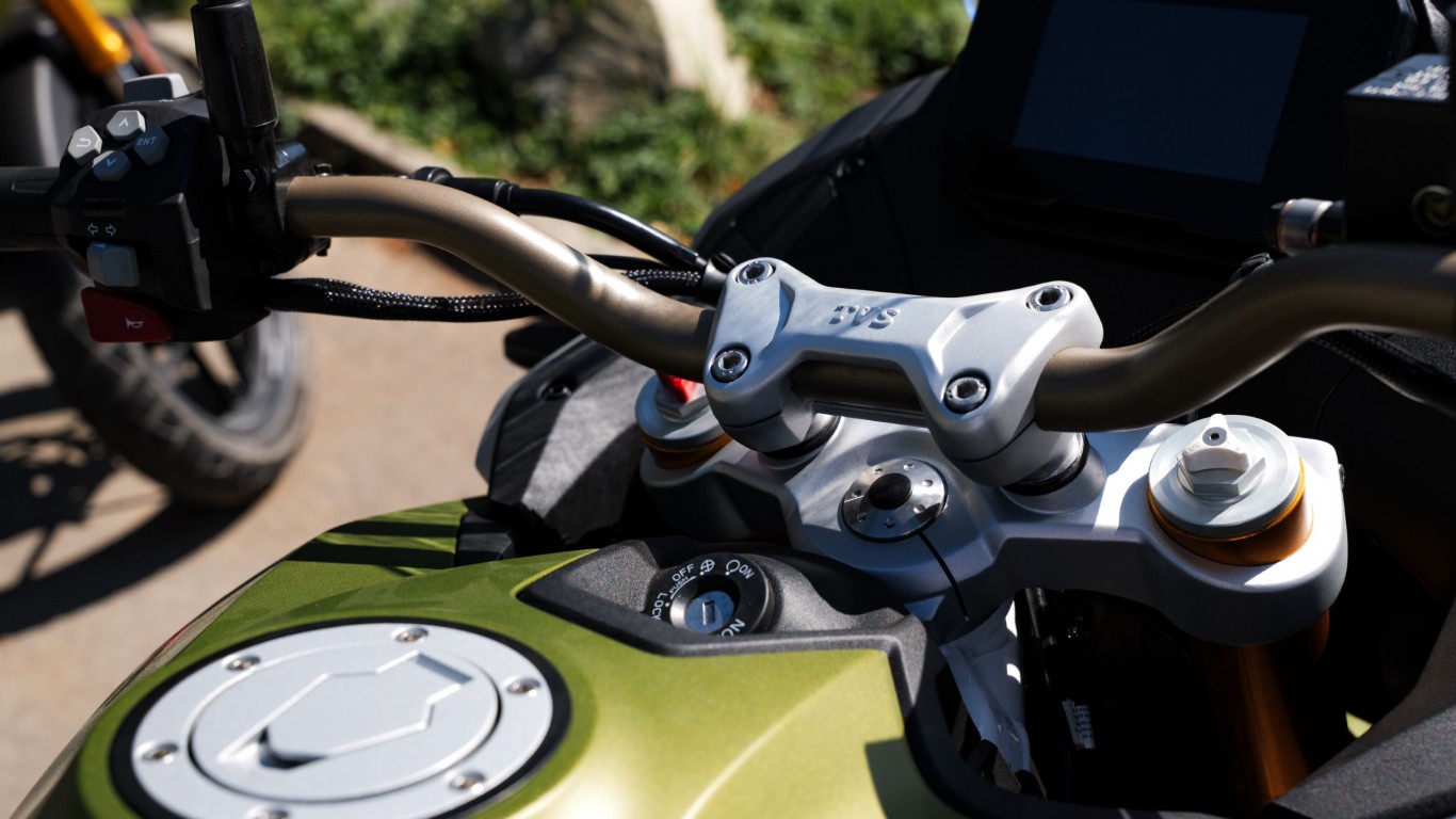 tvs-rtx-300-general-7