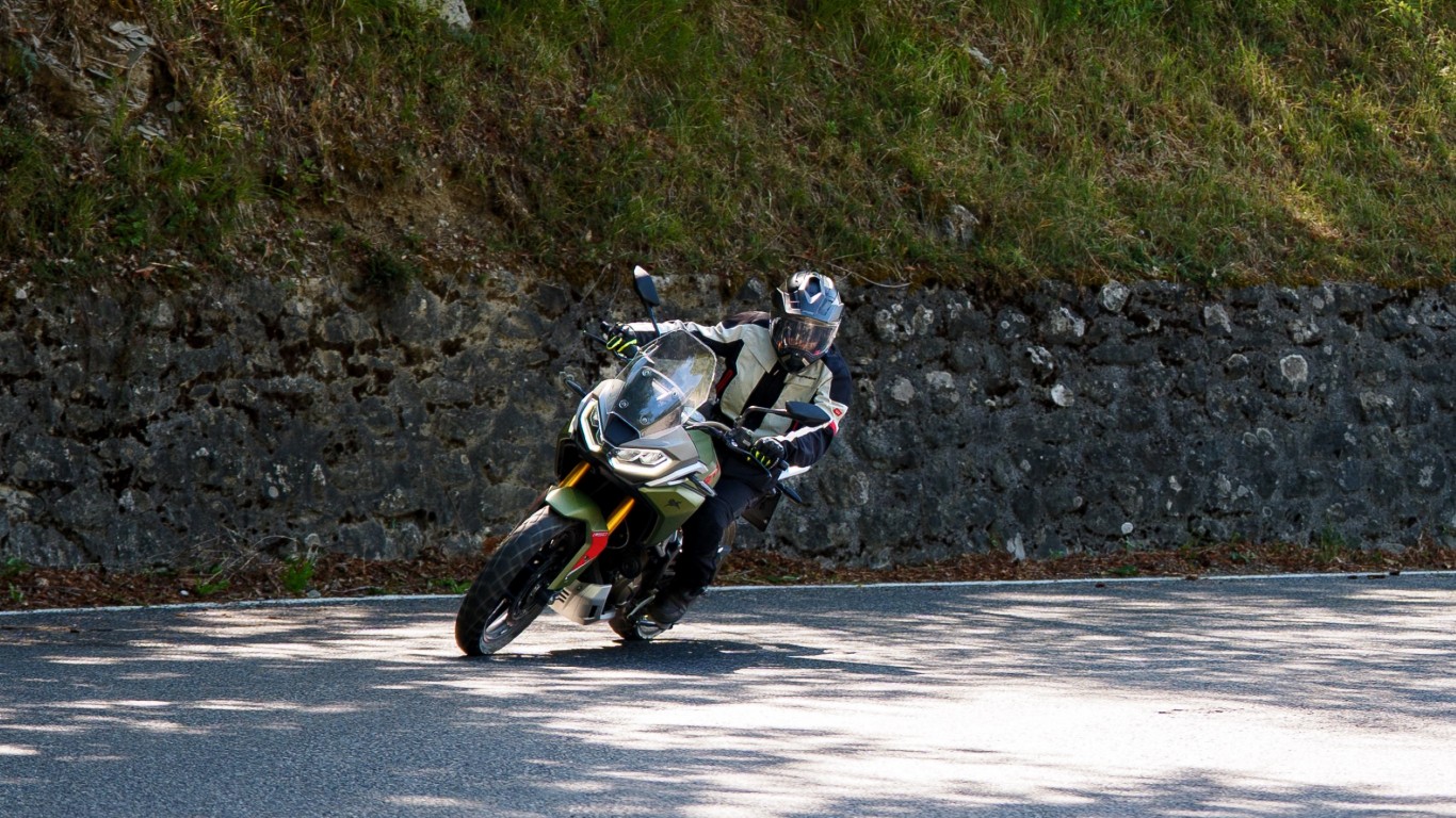 TVS-rtx300-1115222
