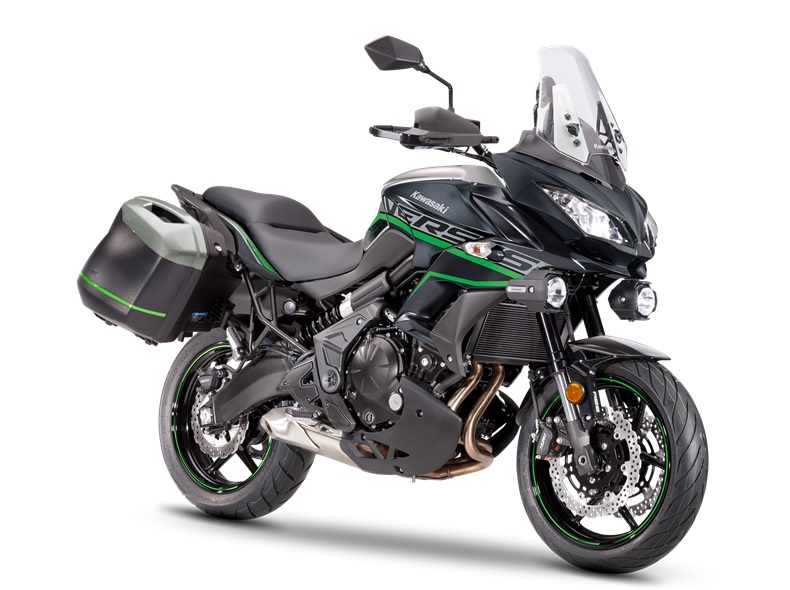 Versys_650_Tourer_PLUS_GY1_25X_front_002