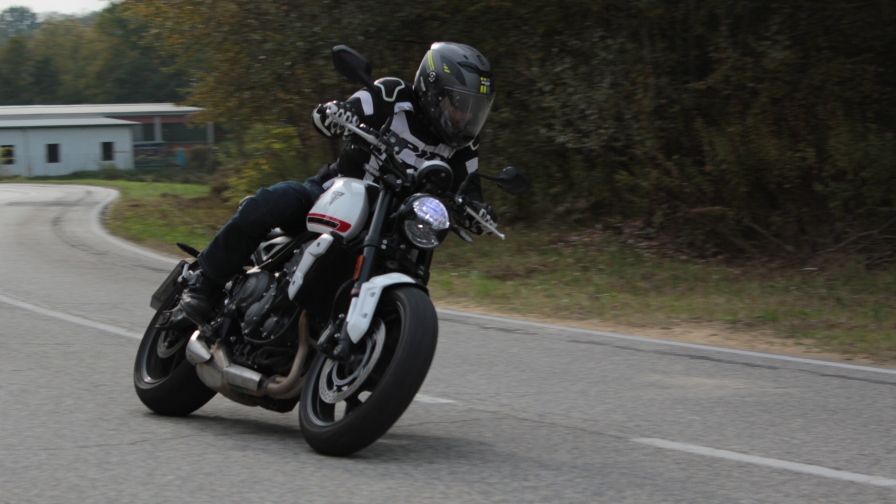 Test Triumph Trident 660 - DDG Moto Magazine