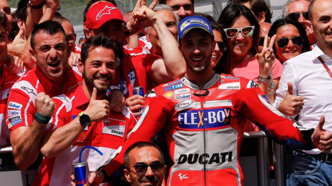MotoGP Mugello 2017: festa Ducati. Dovizioso 1° e Petrucci 3°, dietro a Vinales