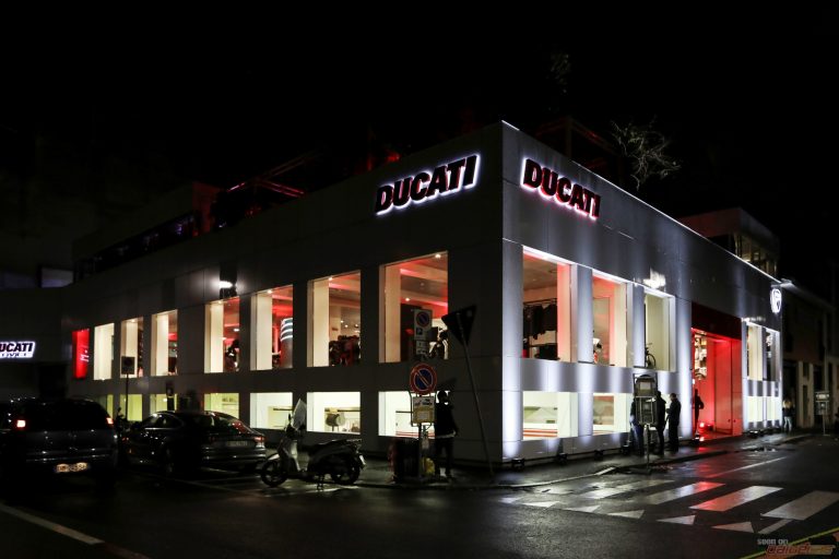 Flagship Store Ducati inaugurato a Milano
