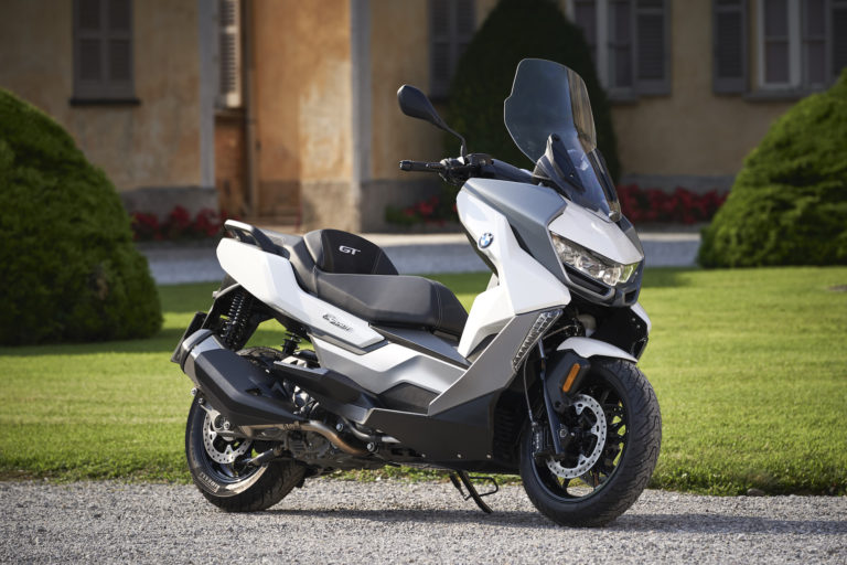 Bmw Motorrad: canale dedicato ed offerte speciali per C400 X e GT Online Edition