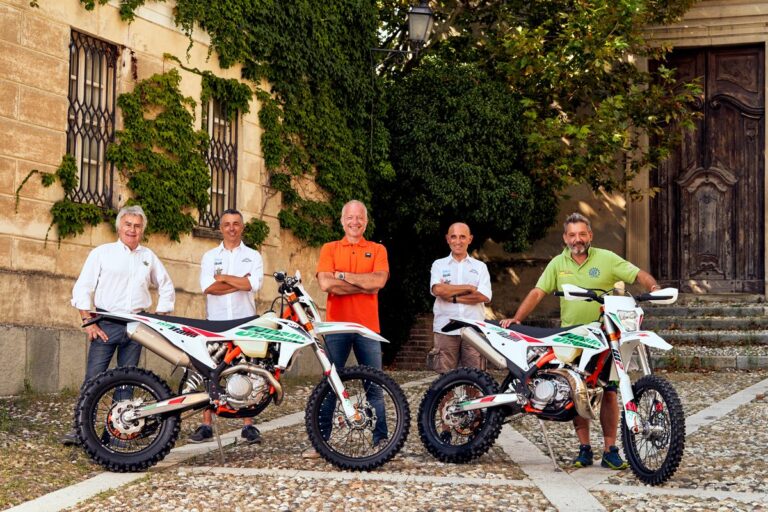 KTM e i Motoclub assieme per la Six Days 2021