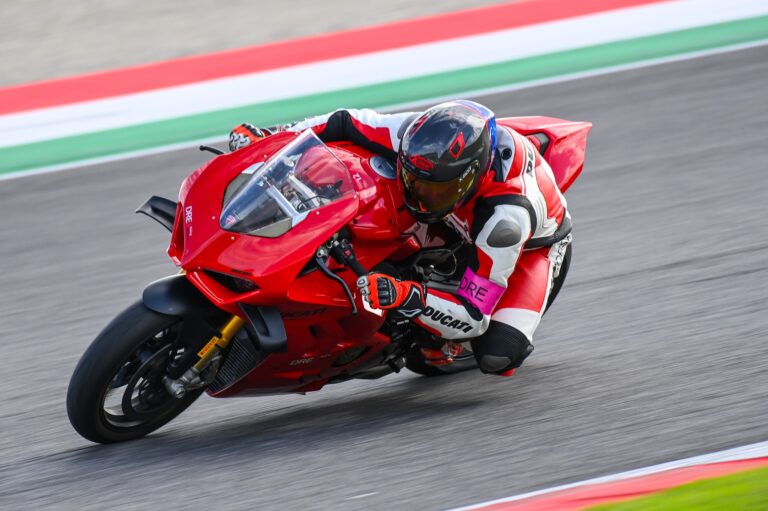 Ducati Riding Experience (DRE) 2024: aperte le iscrizioni